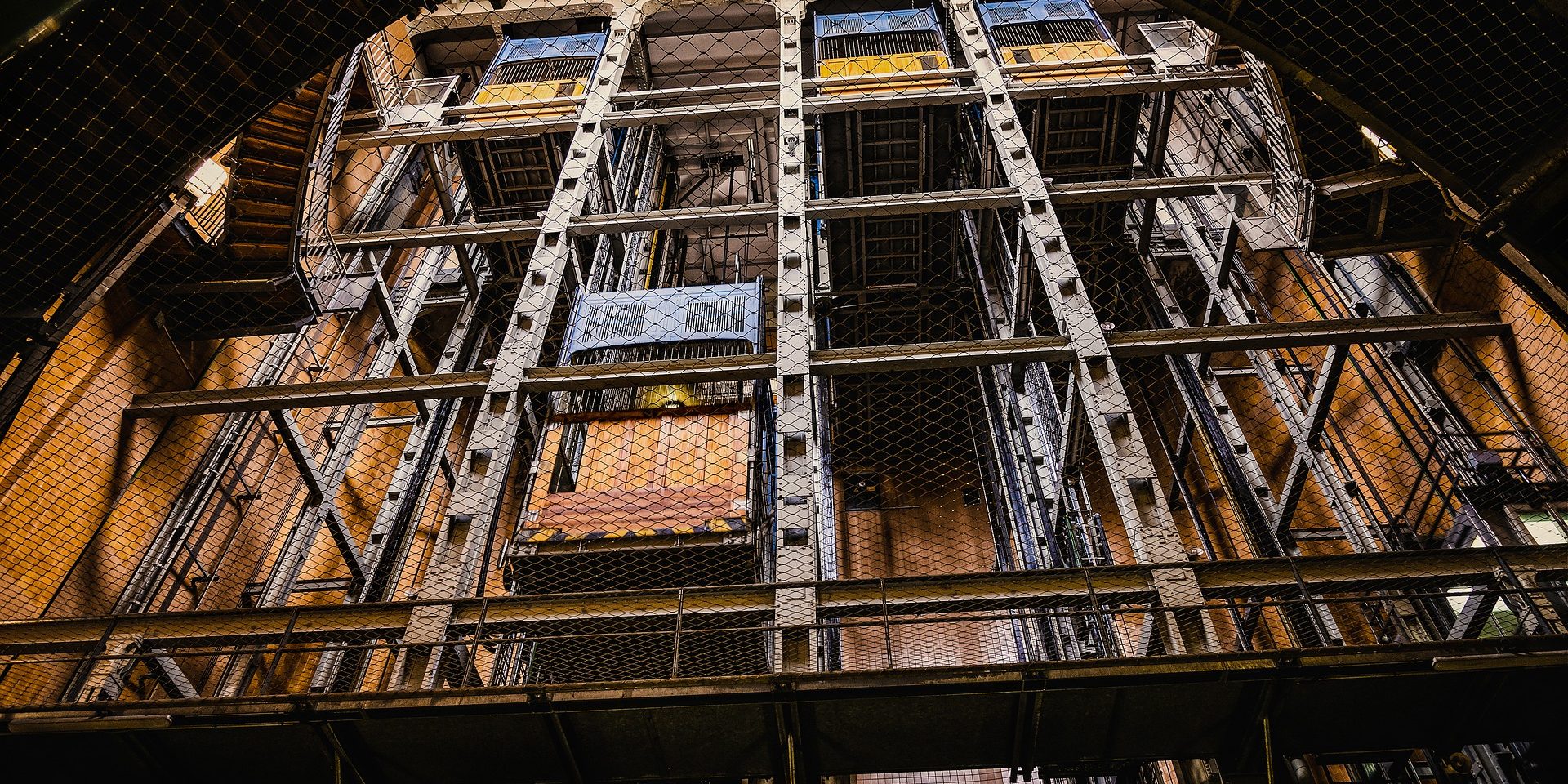 elevator-ga80b0ff8e_1920